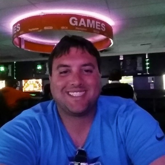 Meet your Posher, James - Picture 1 of 1